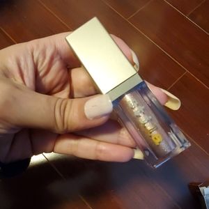 Stila Makeup - Stila glitter + glow liquid eyeshadow kitten karma Stila Makeup - Stila glitter + glow liquid eyeshadow kitten karma